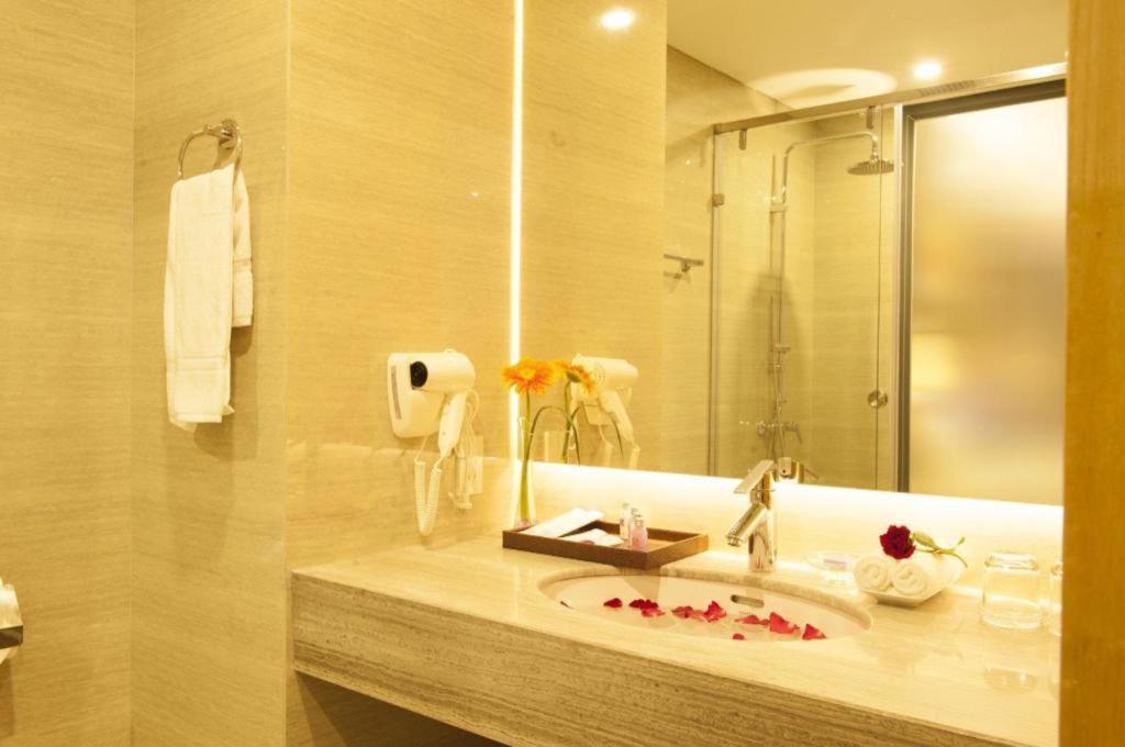 Iris Hotel Can Tho Εξωτερικό φωτογραφία
