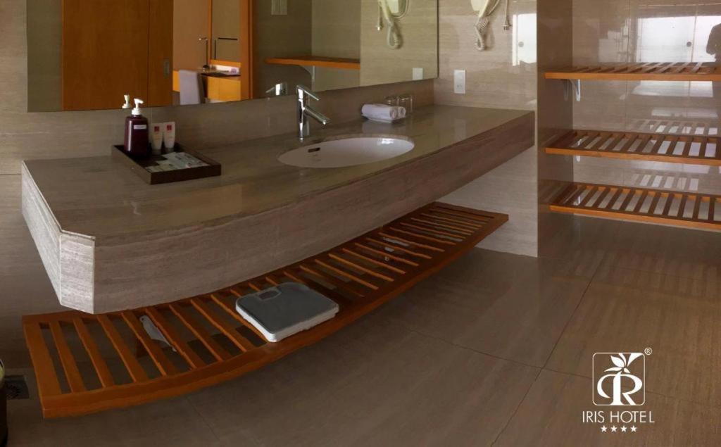 Iris Hotel Can Tho Εξωτερικό φωτογραφία